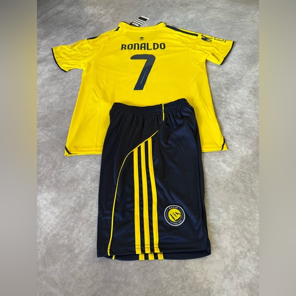 Al Nassar Home Cristiano Ronaldo 7 set for kids - Picture 7 of 8